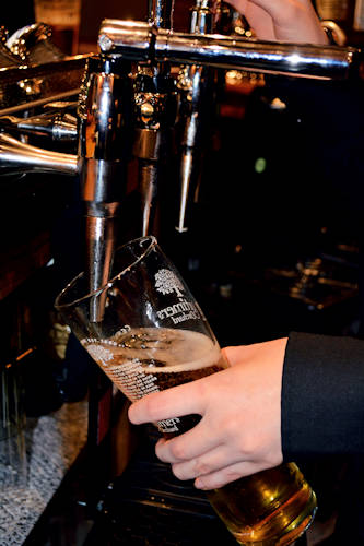 pulling a pint